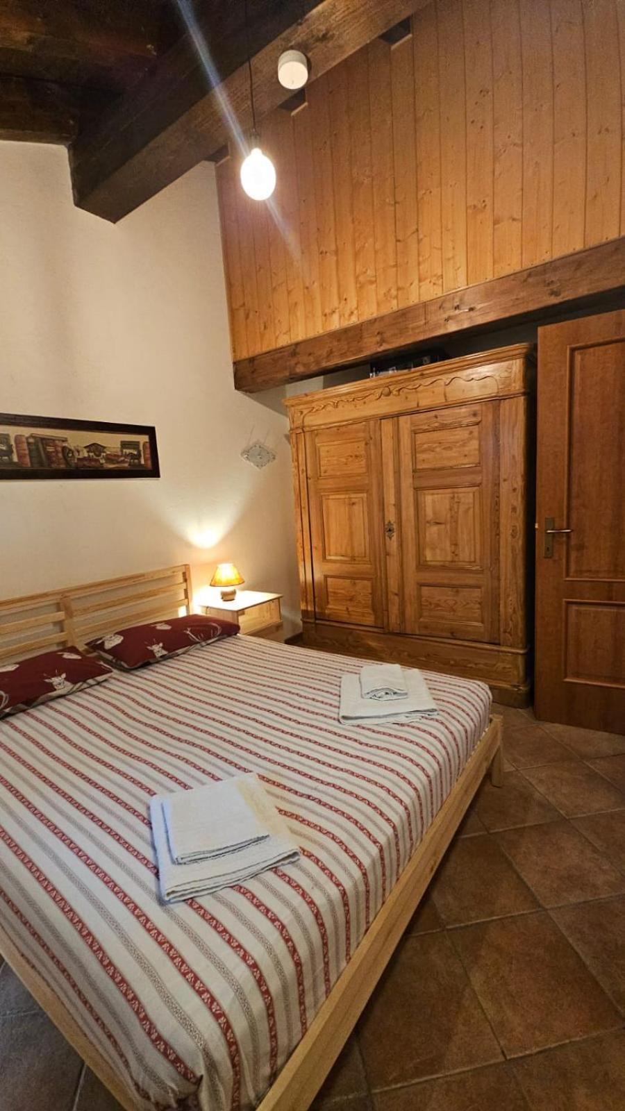 Petit Royal - Appartamento Charmant Per 6 Persone - Con Giardino E Balcone - Maisons De Charme Champoluc Dış mekan fotoğraf